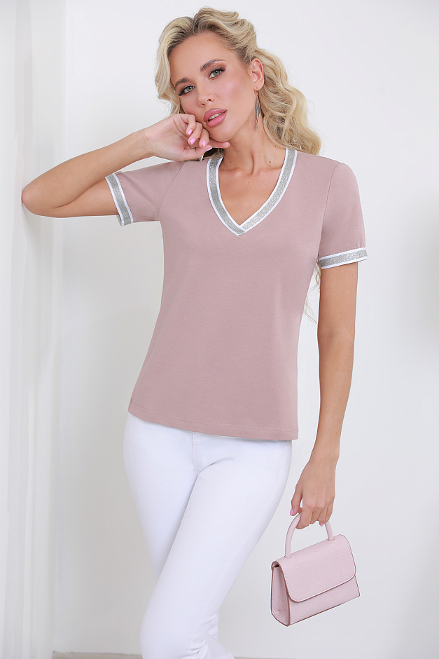 Блузка розовая в спортивном стиле